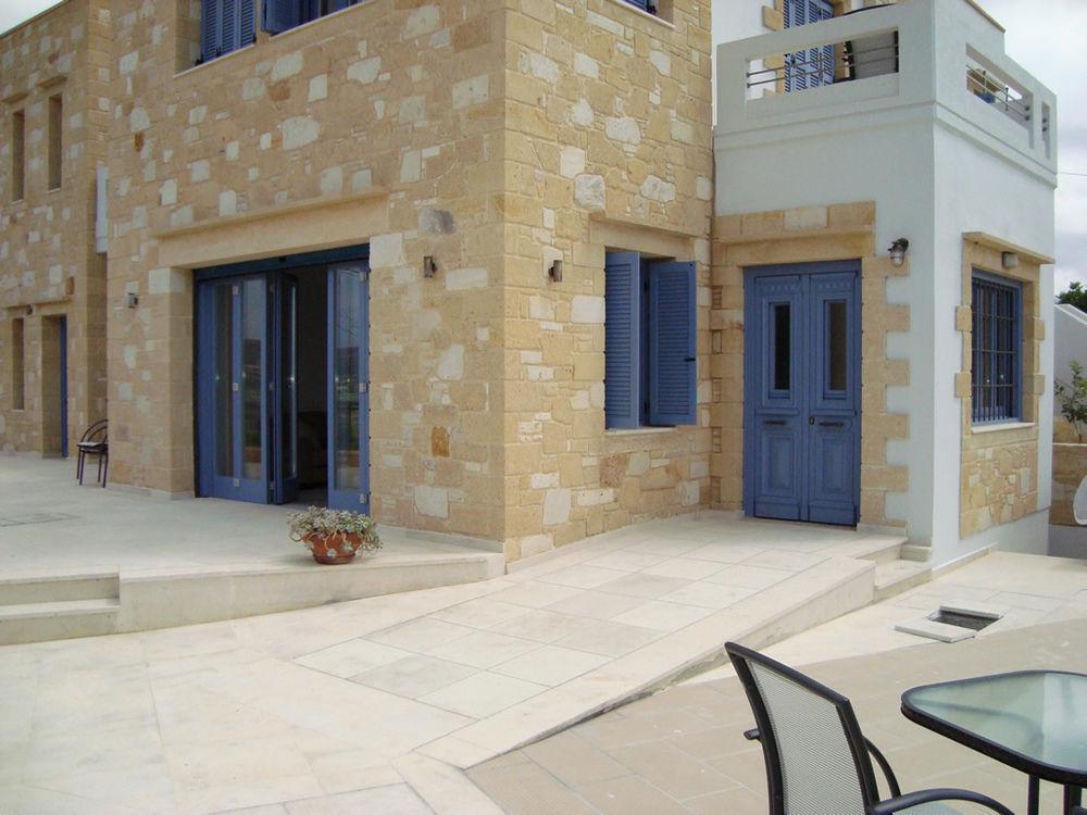 Thealia Apartment Karefiliana Bagian luar foto