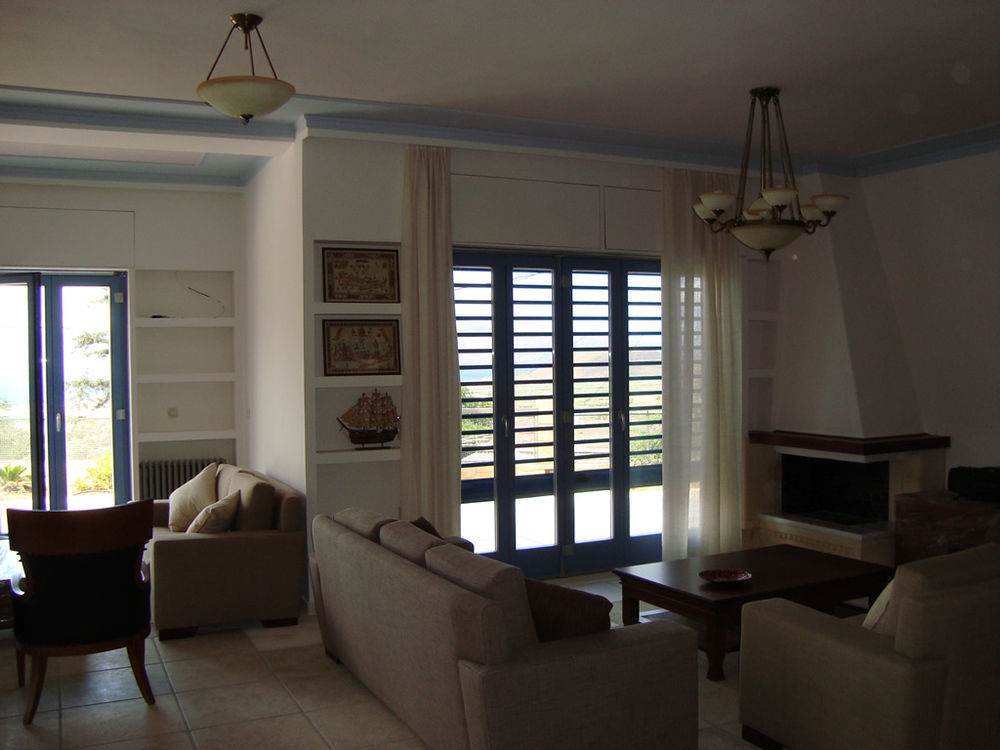 Thealia Apartment Karefiliana Bagian luar foto