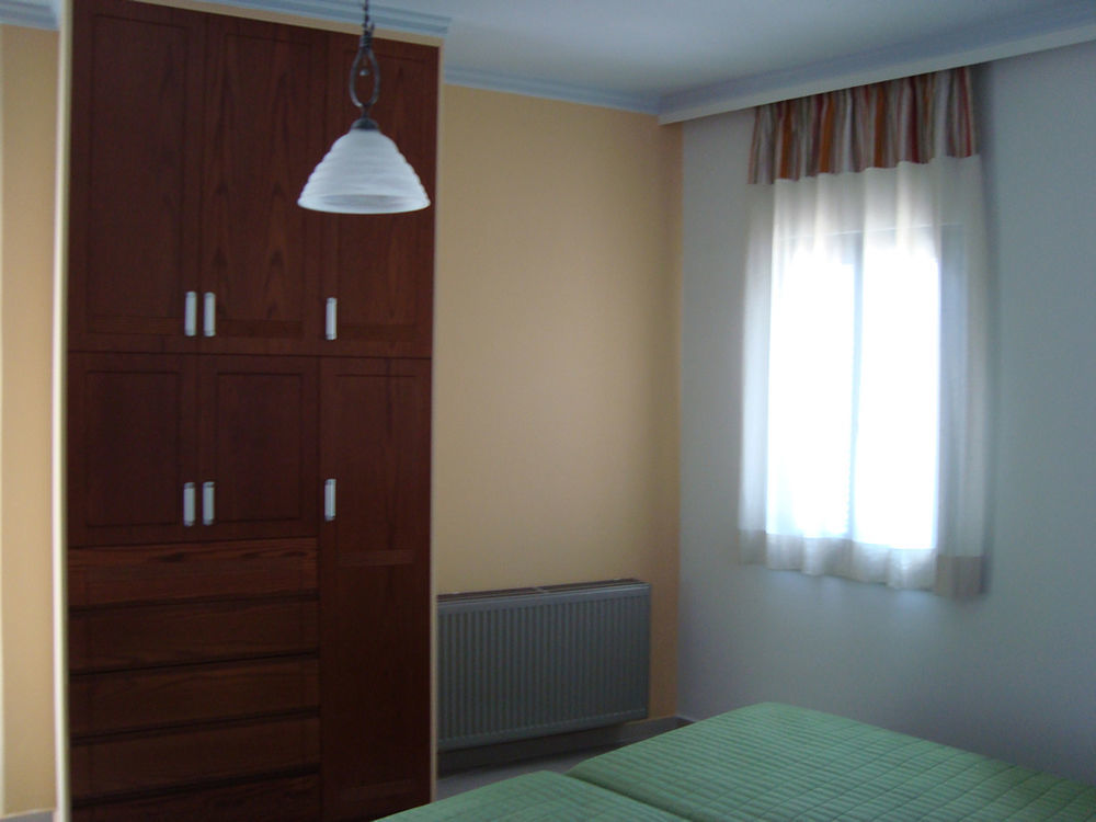 Thealia Apartment Karefiliana Bagian luar foto