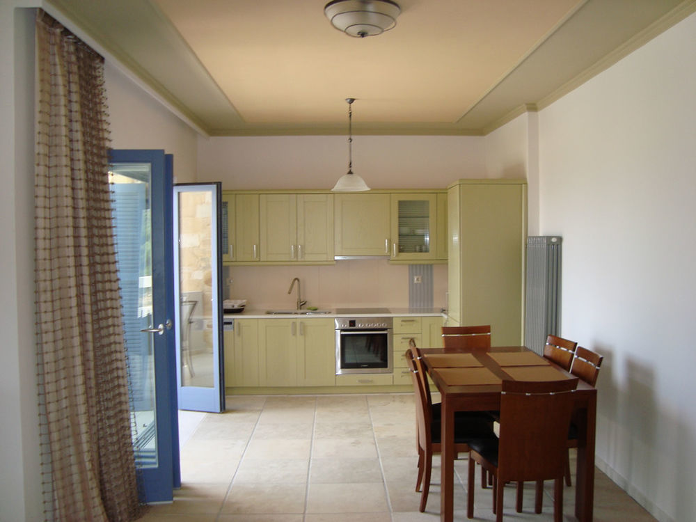 Thealia Apartment Karefiliana Bagian luar foto